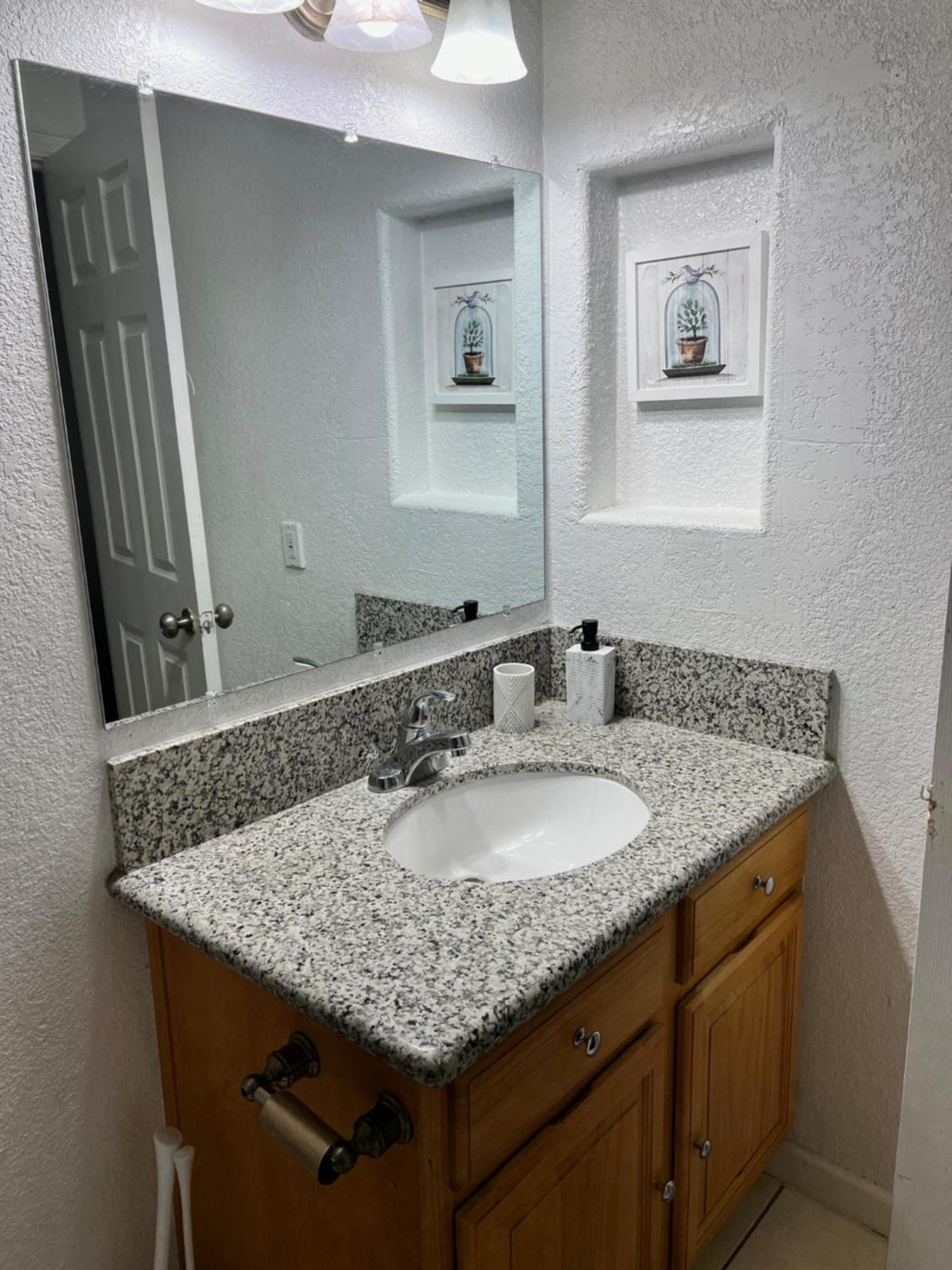 Lovely 1Bed,1Bath Condo With Free Parking Fresno Exterior foto